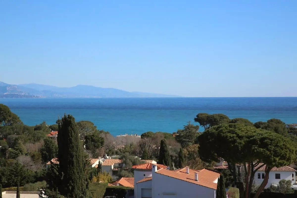 2 Bedroom Apartment With Mountain And Sea View Antibes