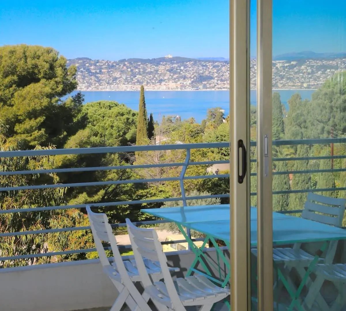 2 Bedroom Apartment With Mountain And Sea View Antibes